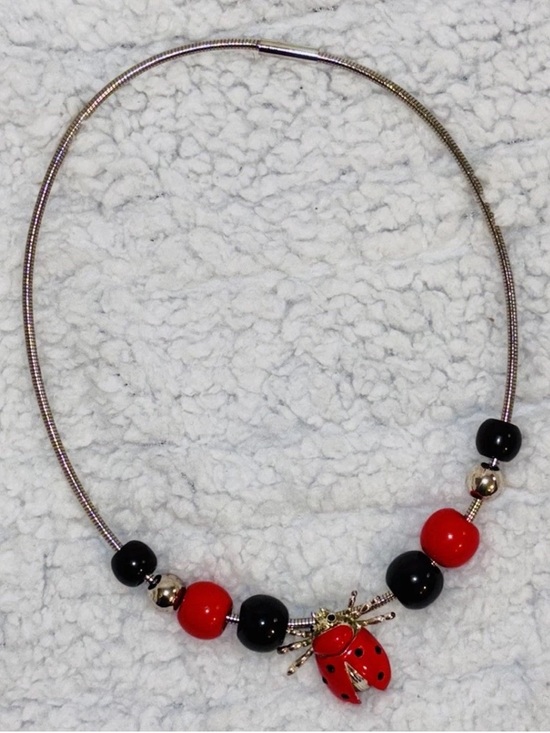 BEST Jewelry Co Silver Tone Necklace Ladybug Black Red Silver Tone Beads Brooch - Picture 8 of 9